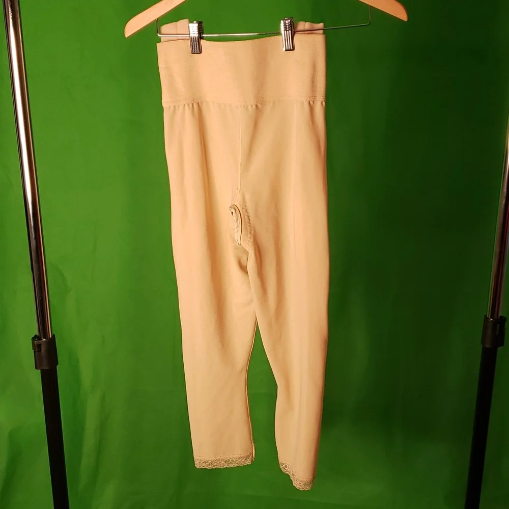 Sculptures Compression Wear - Picture 3 of 4